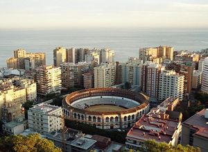 24404-300px-malaga_arena2004.jpg